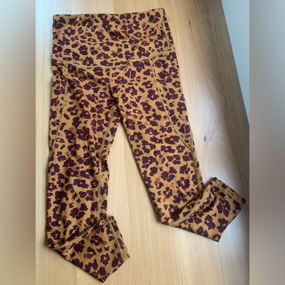Gapfit maternity cropped leggings- size S